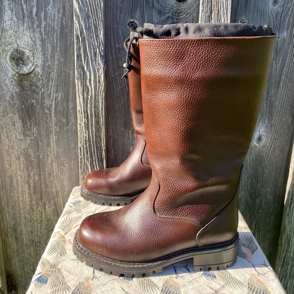 Women’s LL Bean Tall Leather Boots- Insulated - 7.5